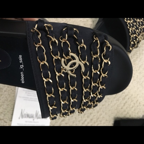 SOLD❌💯Authentic* CHANEL MULES SLIDES IN NAVY - Picture 6 of 7